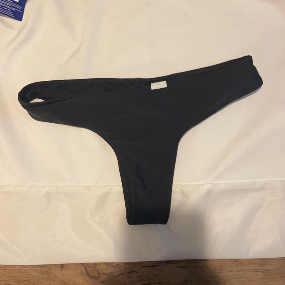 black cheeky bathingsuit bottoms